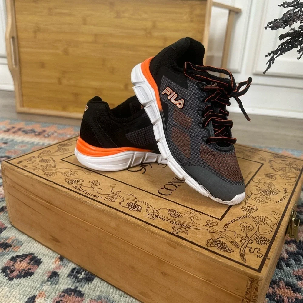 New Fila Exolize 2 Kids Sneakers Running Shoes Black Gray Orange Size 12T